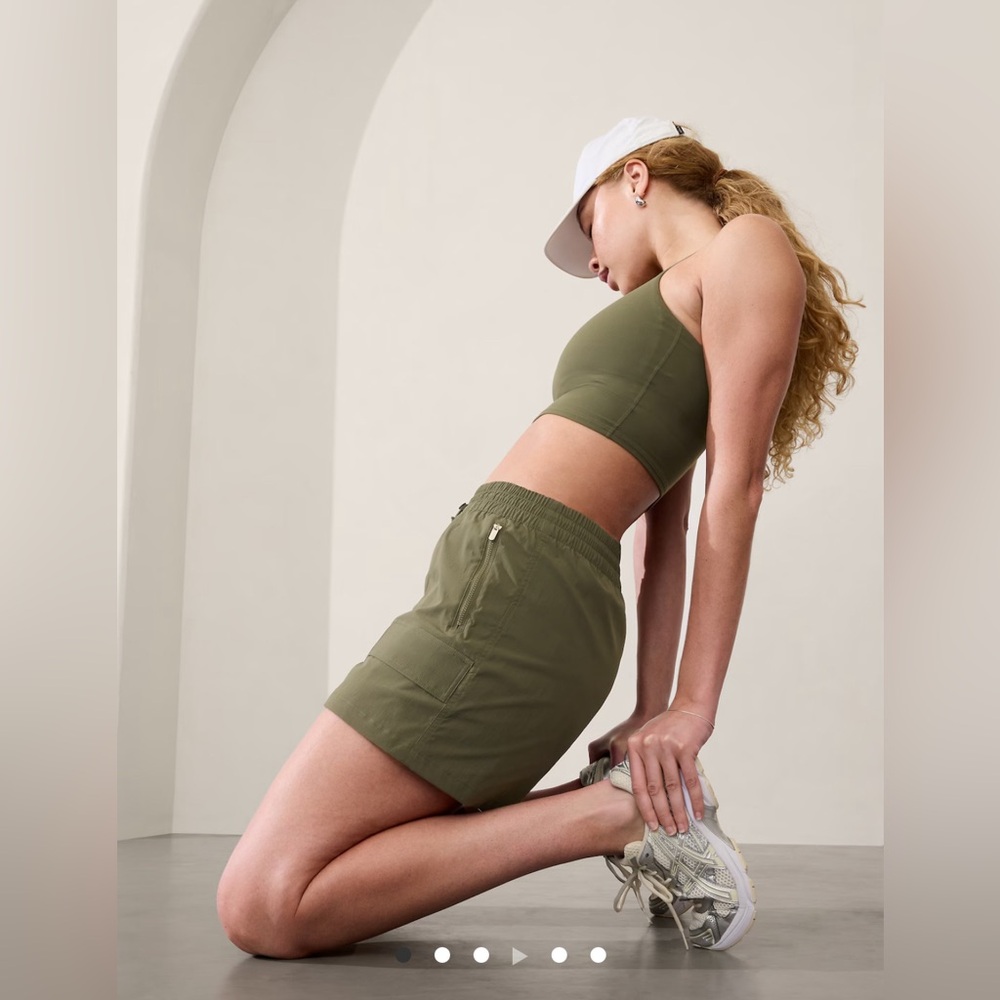 ATHLETA Cascade Cargo Poplin Short - Moss Green NWT UPF
